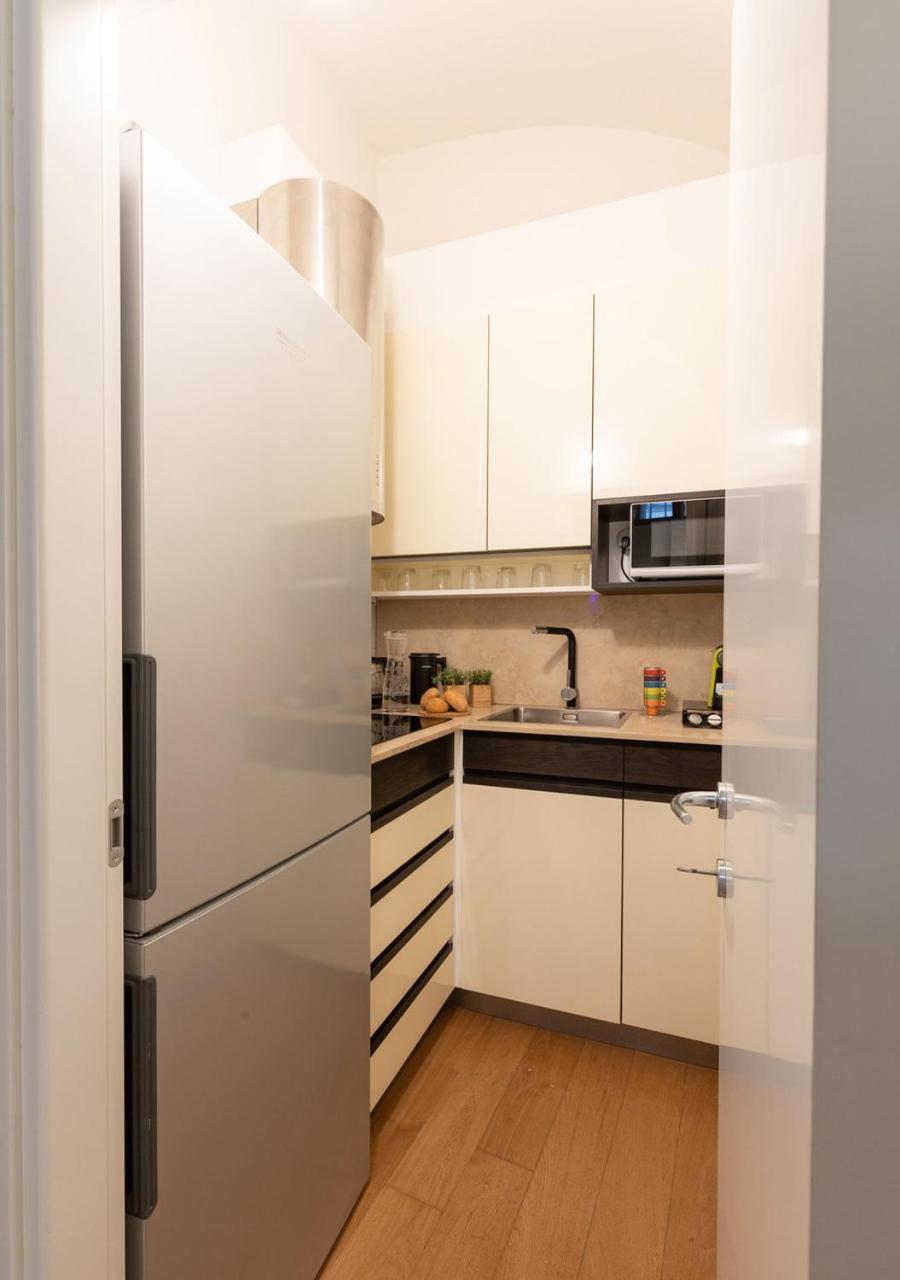Apartment Near River, Relax And Design Behind The Tower