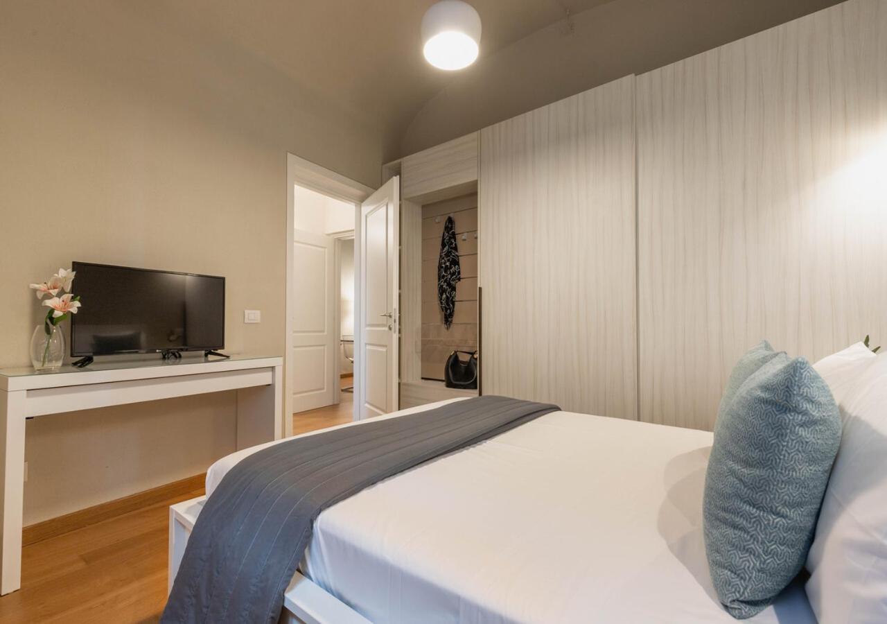 Apartment Near River, Relax And Design Behind The Tower