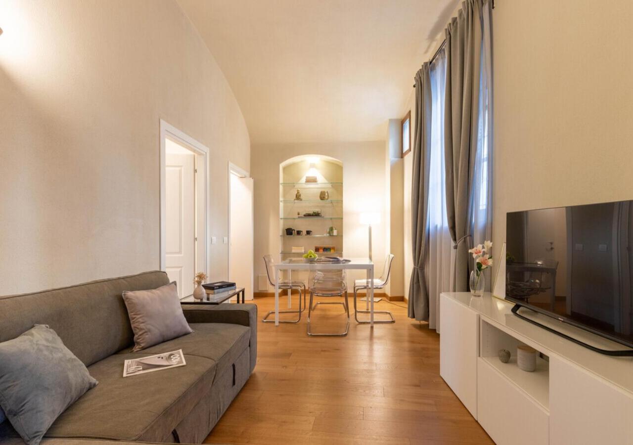 Apartment Near River, Relax And Design Behind The Tower Pisa