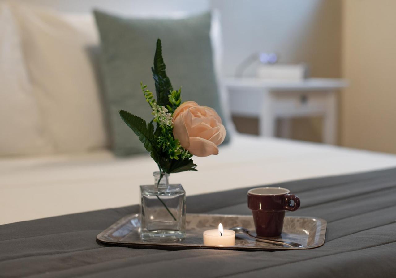 Apartment Near River, Relax And Design Behind The Tower *